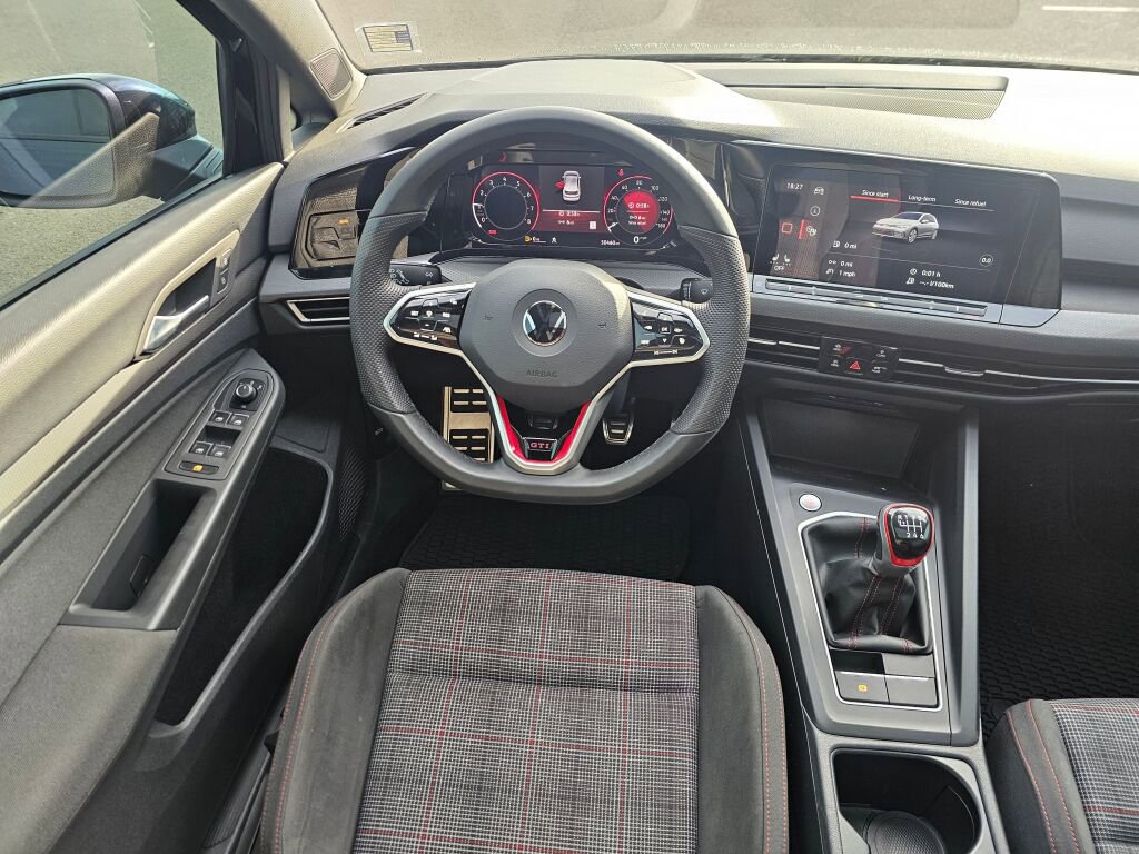 Used 2022 Volkswagen GTI SE image 15