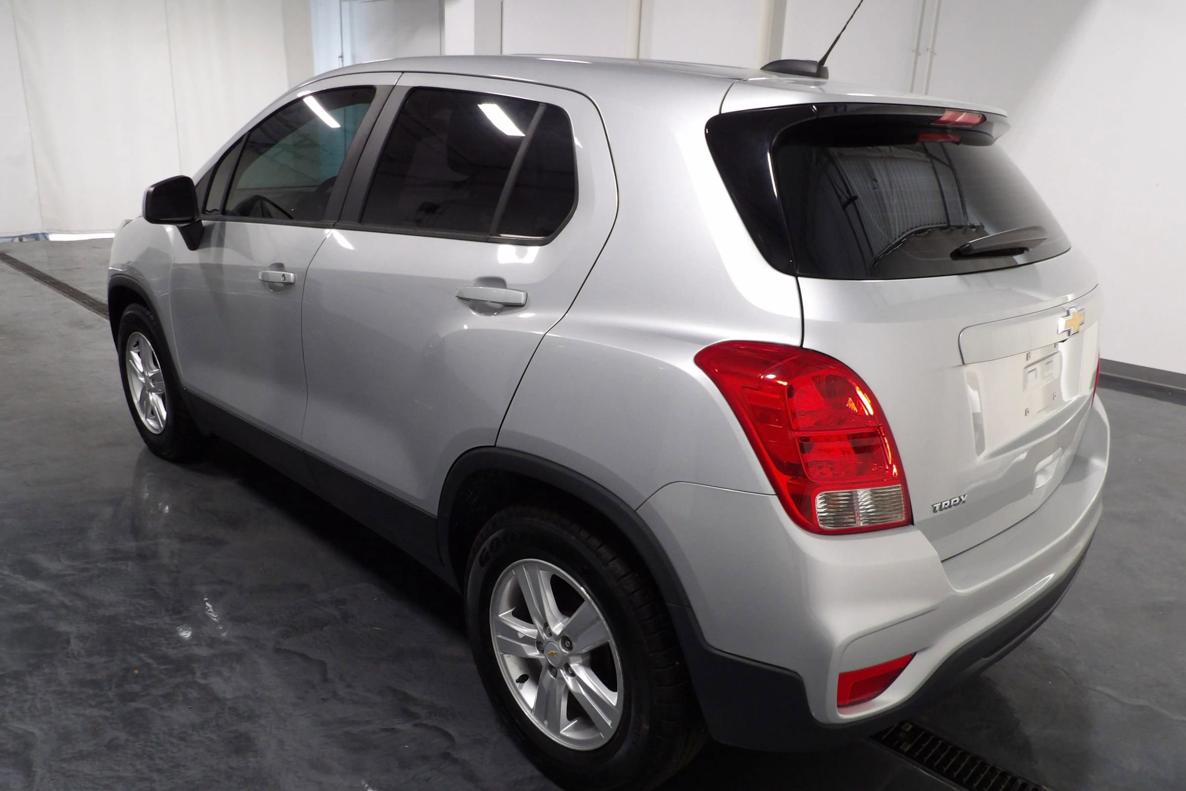 Used 2018 Chevrolet Trax LS image 5