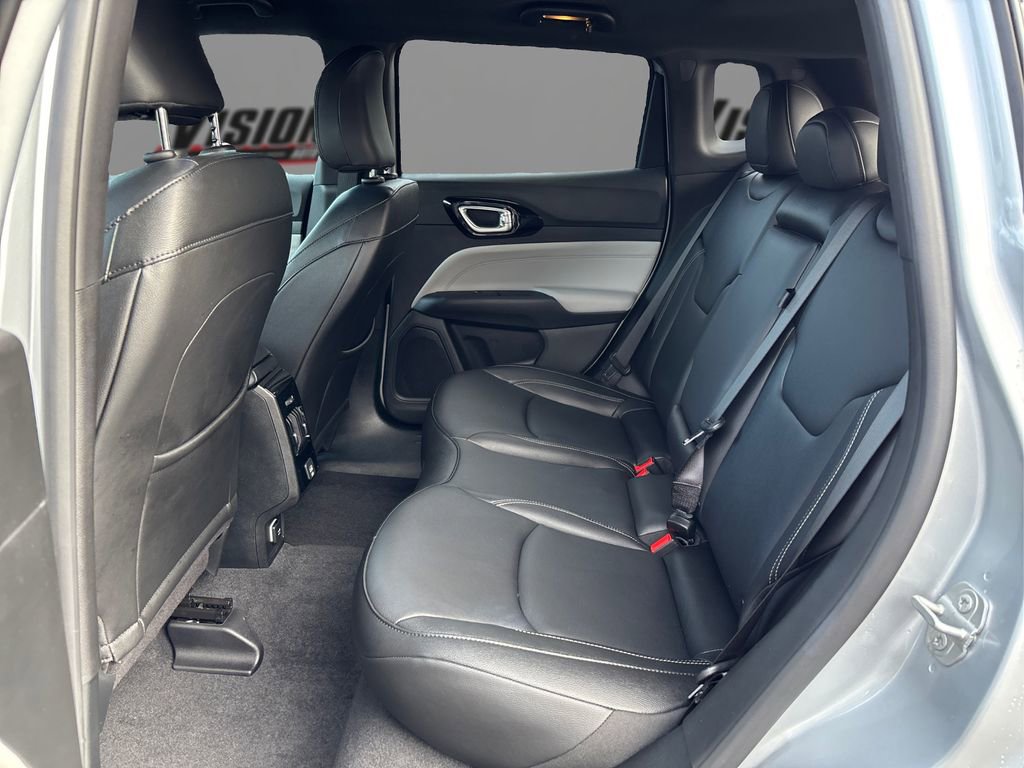 New 2025 Jeep Compass Limited image 10