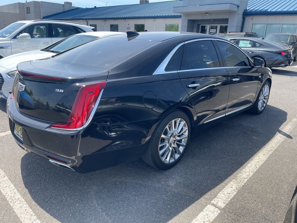 Used 2019 Cadillac XTS Luxury FWD image 4