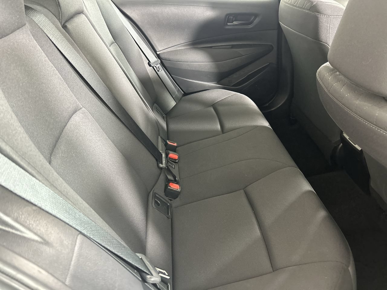Used 2025 Toyota Corolla LE FWD image 25