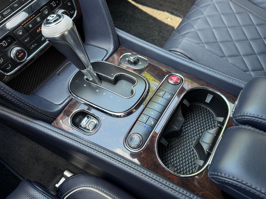 Certified 2018 Bentley Flying Spur V8 AWD/4WD image 26