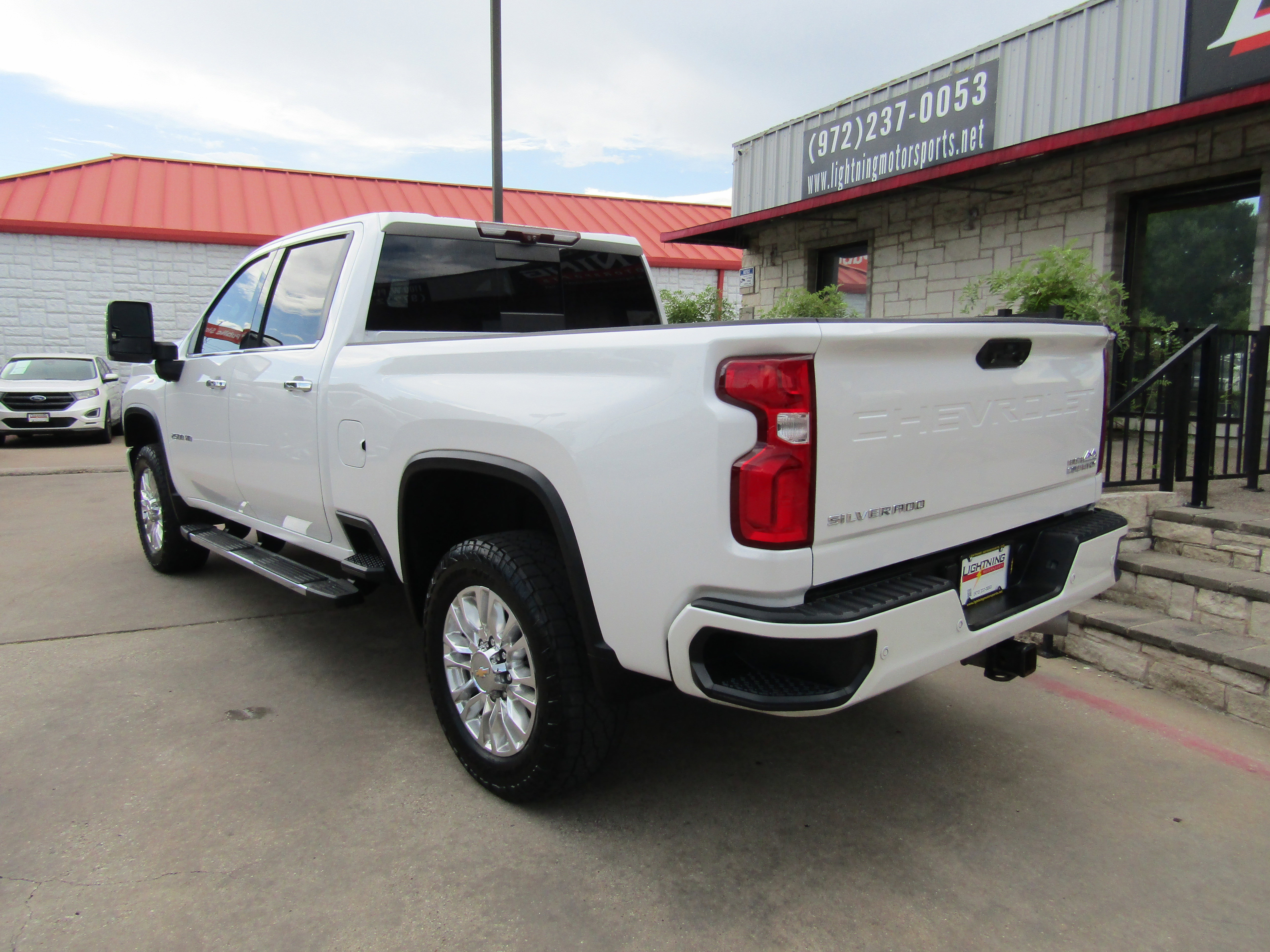 Used 2021 Chevrolet Silverado 2500 High Country w/ Z71 Off-Road Package image 3