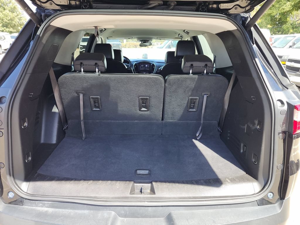 Used 2021 Chevrolet Traverse LT FWD image 23