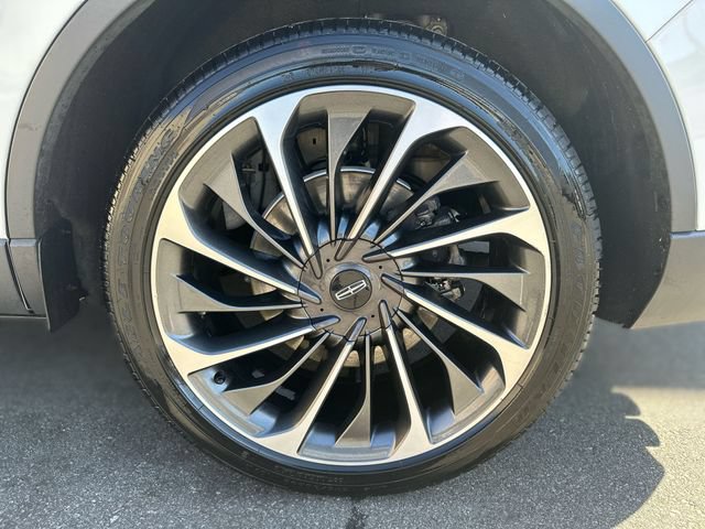 Used 2023 Lincoln Aviator Reserve w/ Equipment Group 201A AWD/4WD image 10