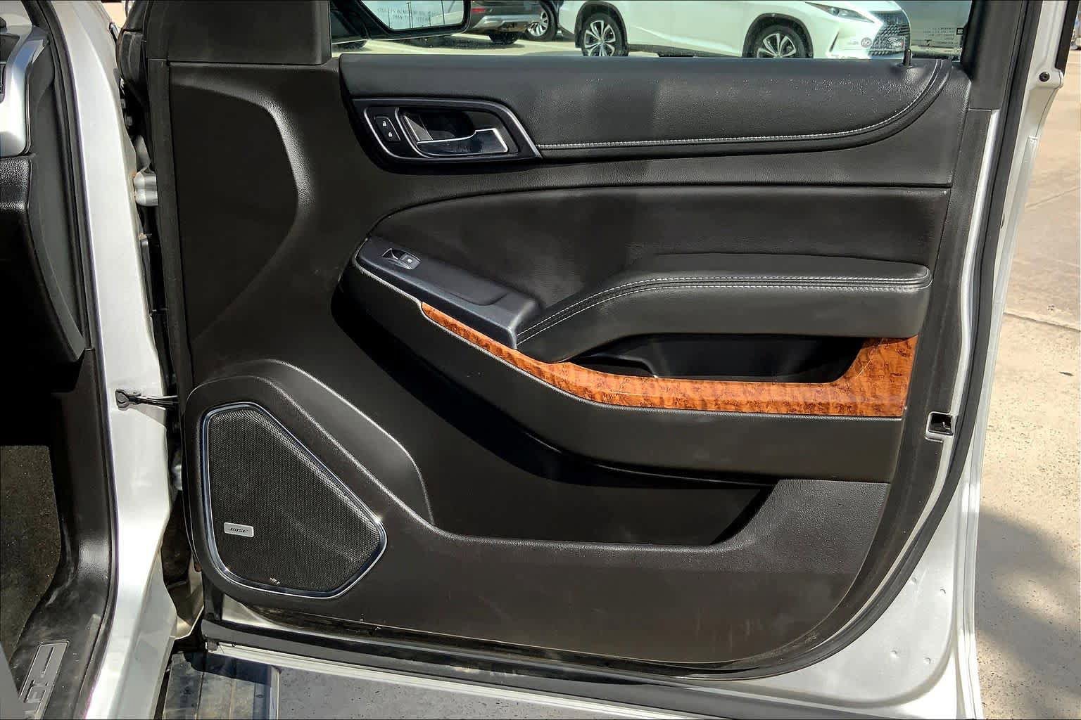 Used 2018 Chevrolet Tahoe Premier AWD/4WD image 23