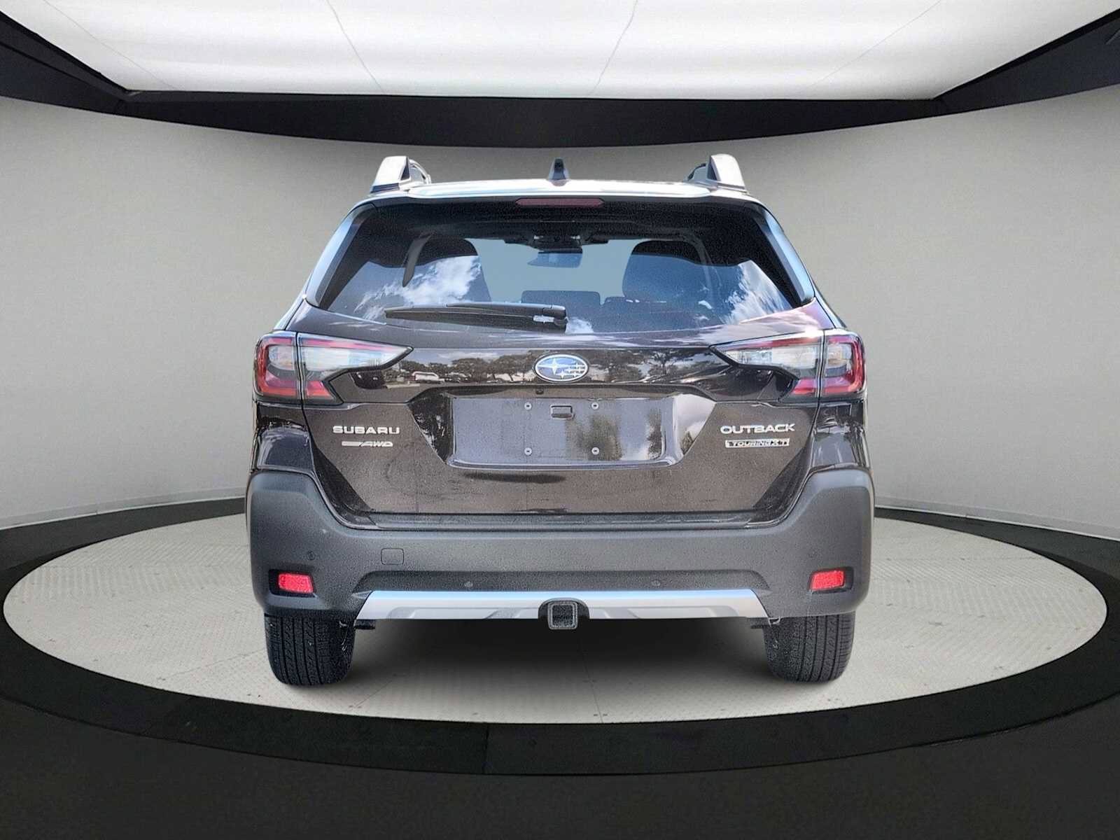 Used 2025 Subaru Outback Touring XT AWD/4WD image 7