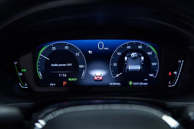 Used 2025 Honda Civic Sport Touring image 2