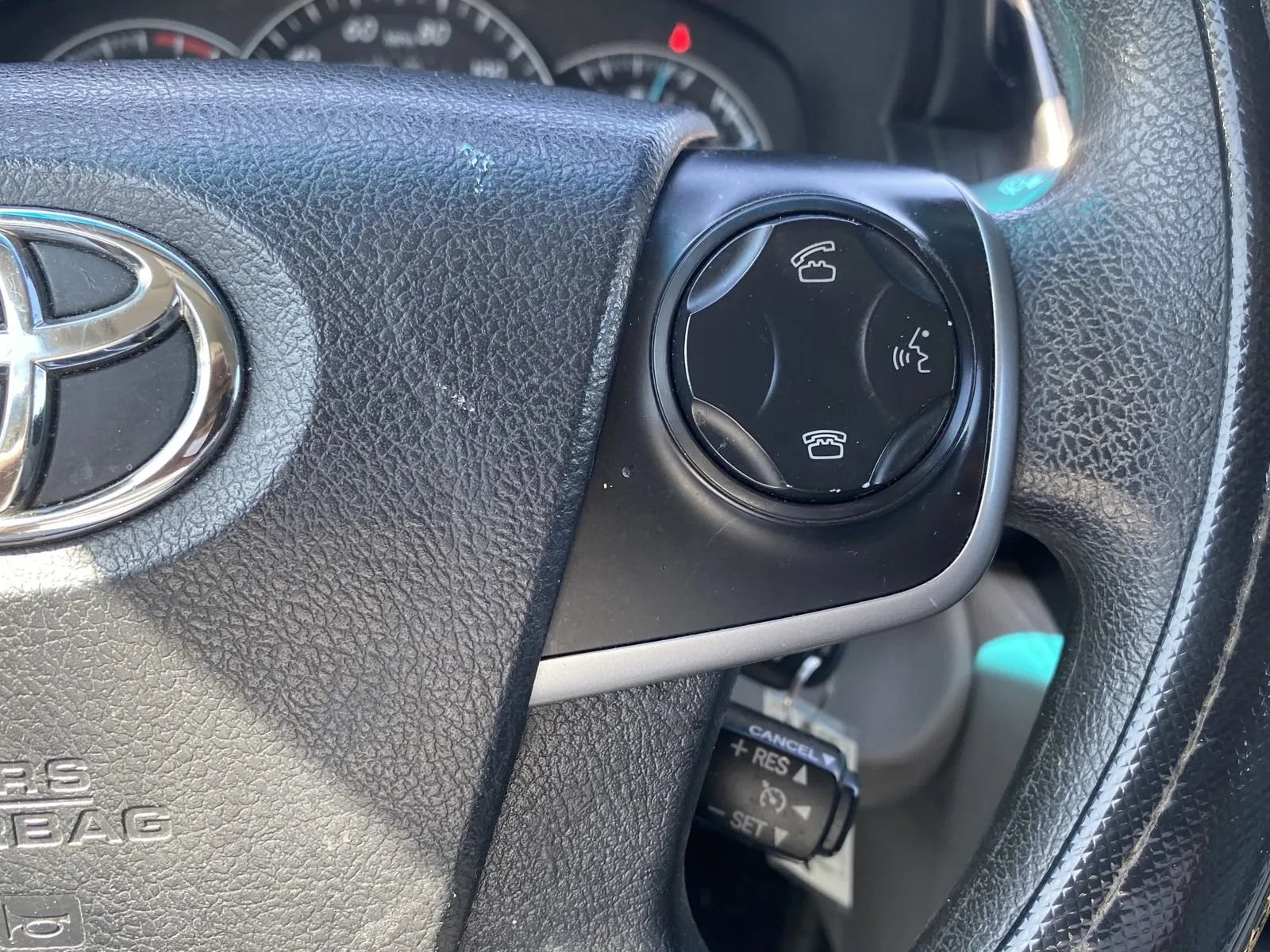Used 2014 Toyota Camry LE FWD image 18
