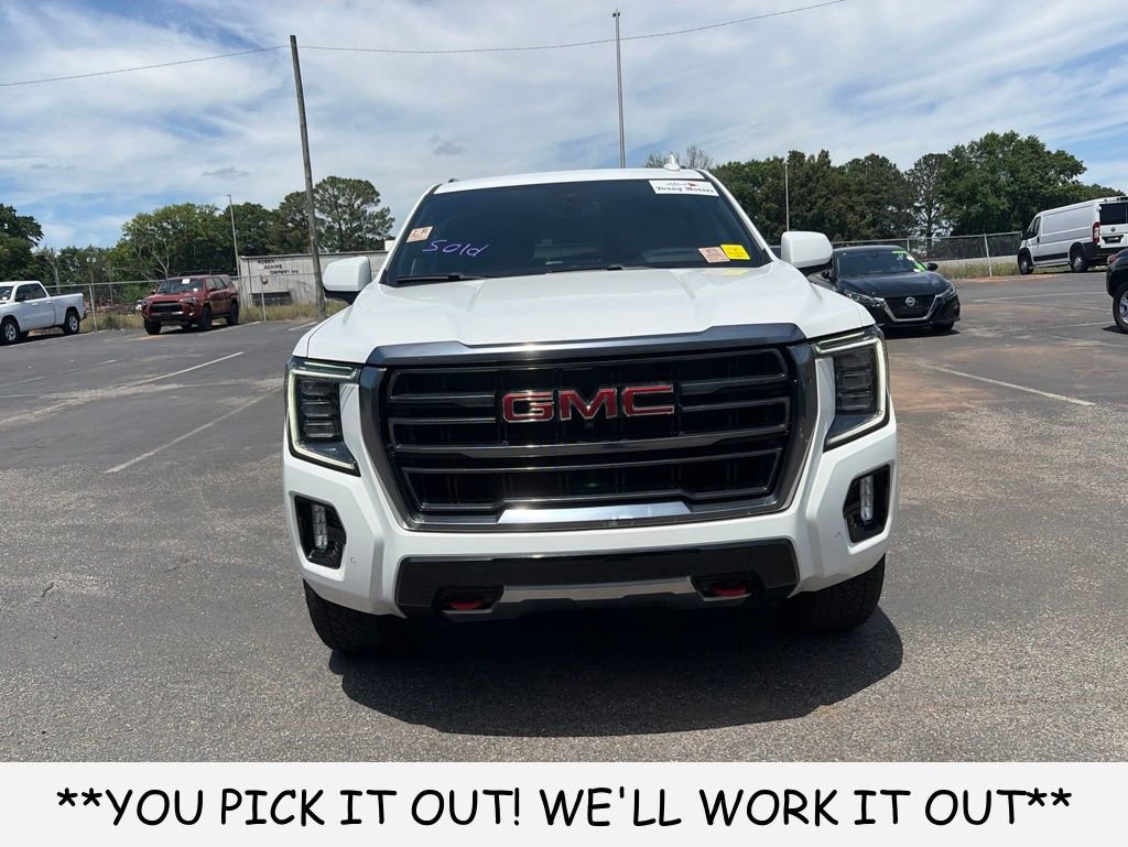 Used 2023 GMC Yukon AT4 w/ Technology Package AWD/4WD image 2