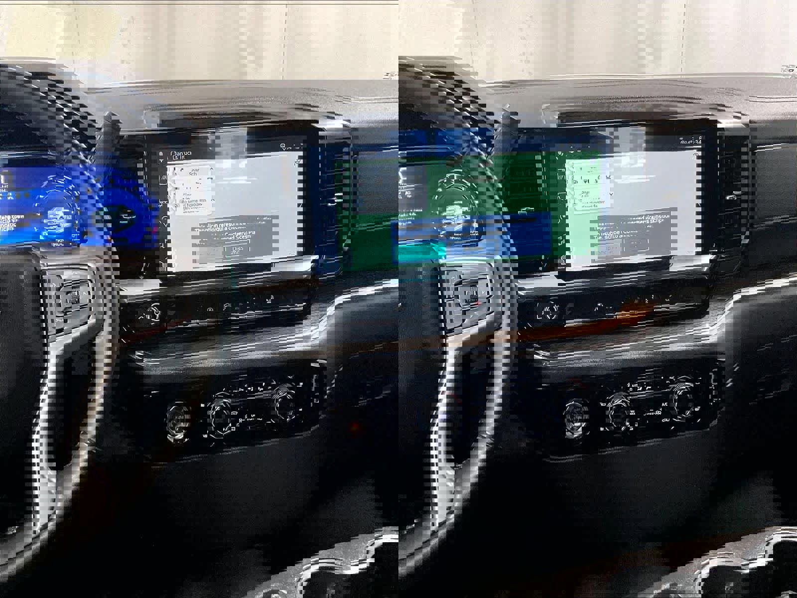 Used 2023 Chevrolet Silverado 1500 LT image 18