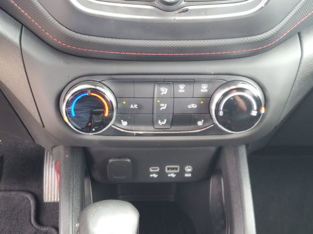 Used 2023 Chevrolet TrailBlazer RS image 25