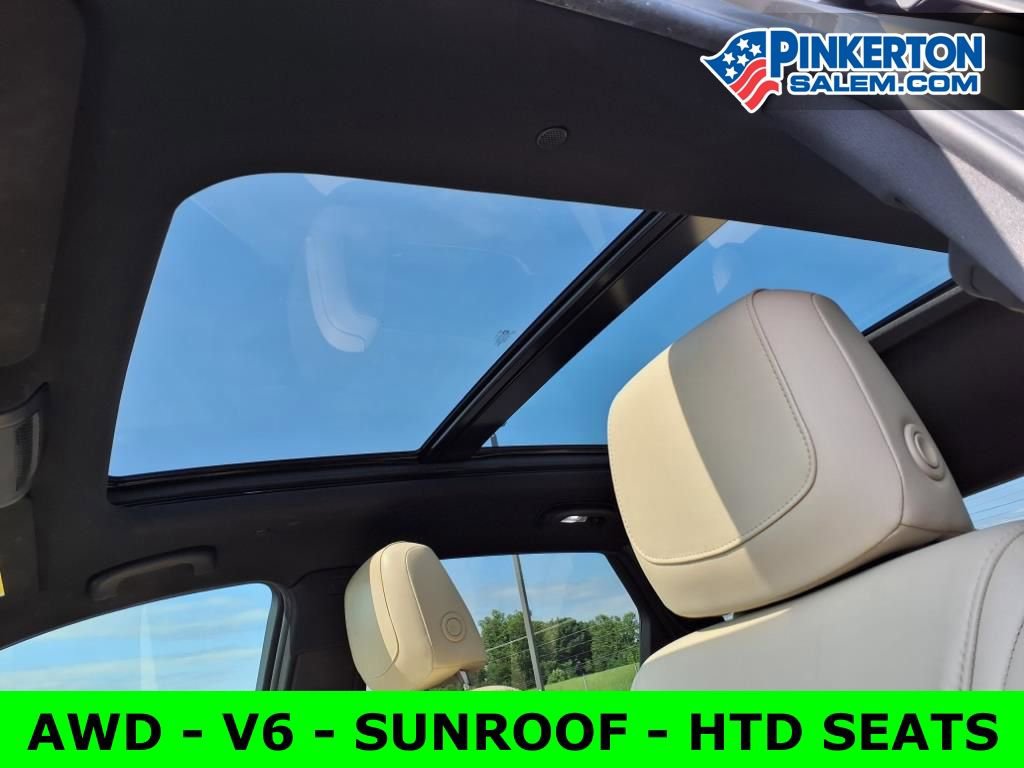 Used 2018 Cadillac XT5 Premium Luxury w/ Driver Assist Package image 12