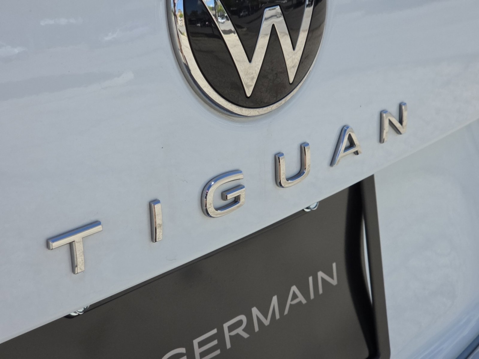 Used 2024 Volkswagen Tiguan Wolfsburg Edition AWD/4WD image 12