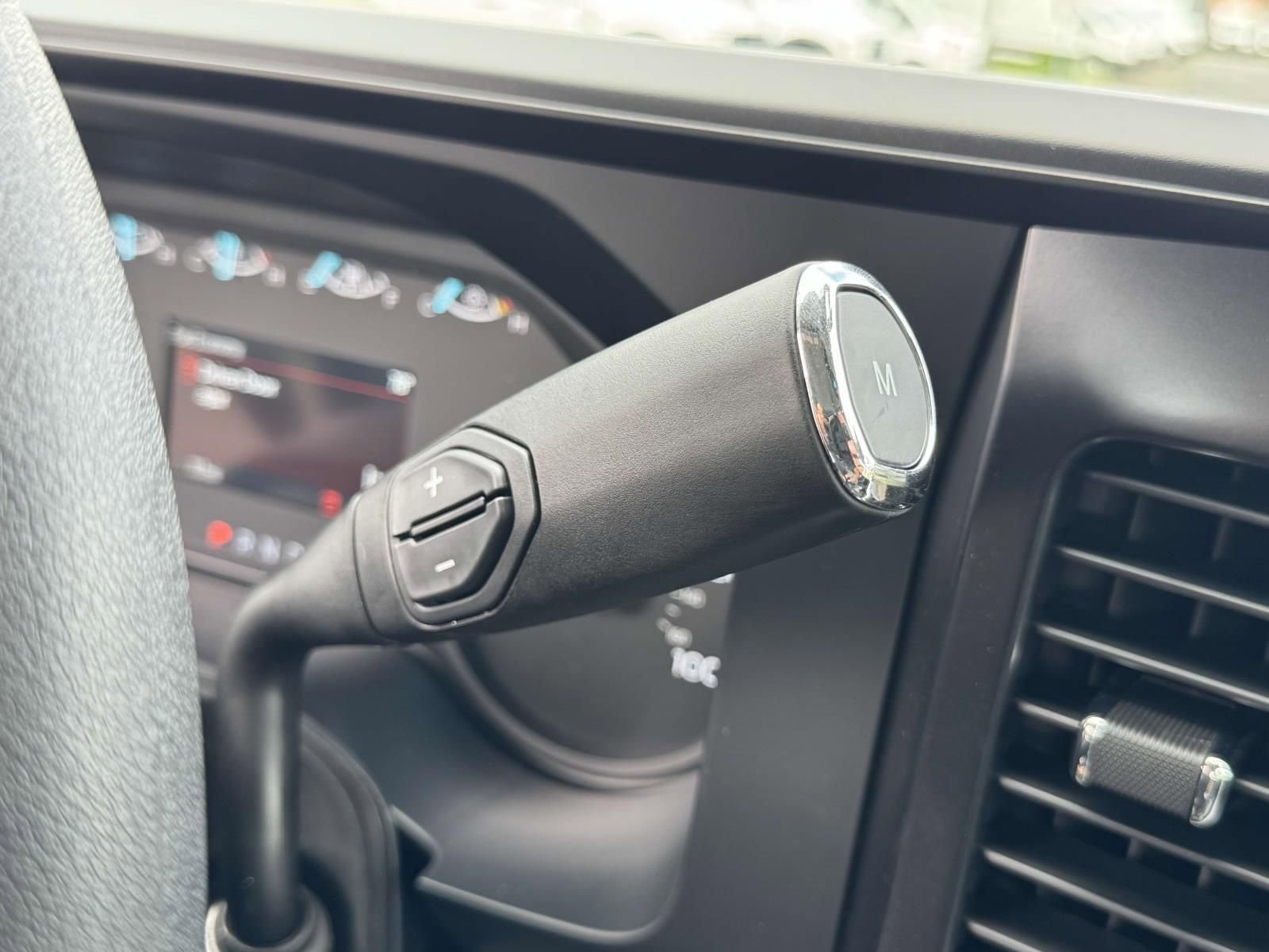 New 2025 Ford F250 XLT w/ FX4 Off-Road Package image 18