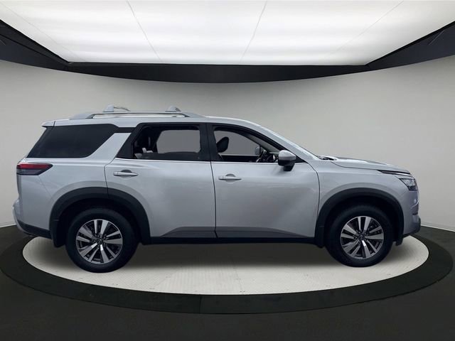 Used 2023 Nissan Pathfinder SL image 5