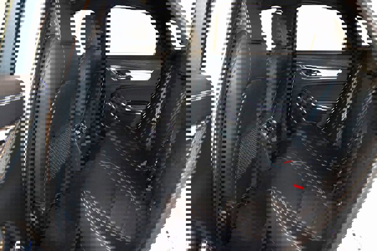 Used 2021 Jaguar XF R-Dynamic SE image 53