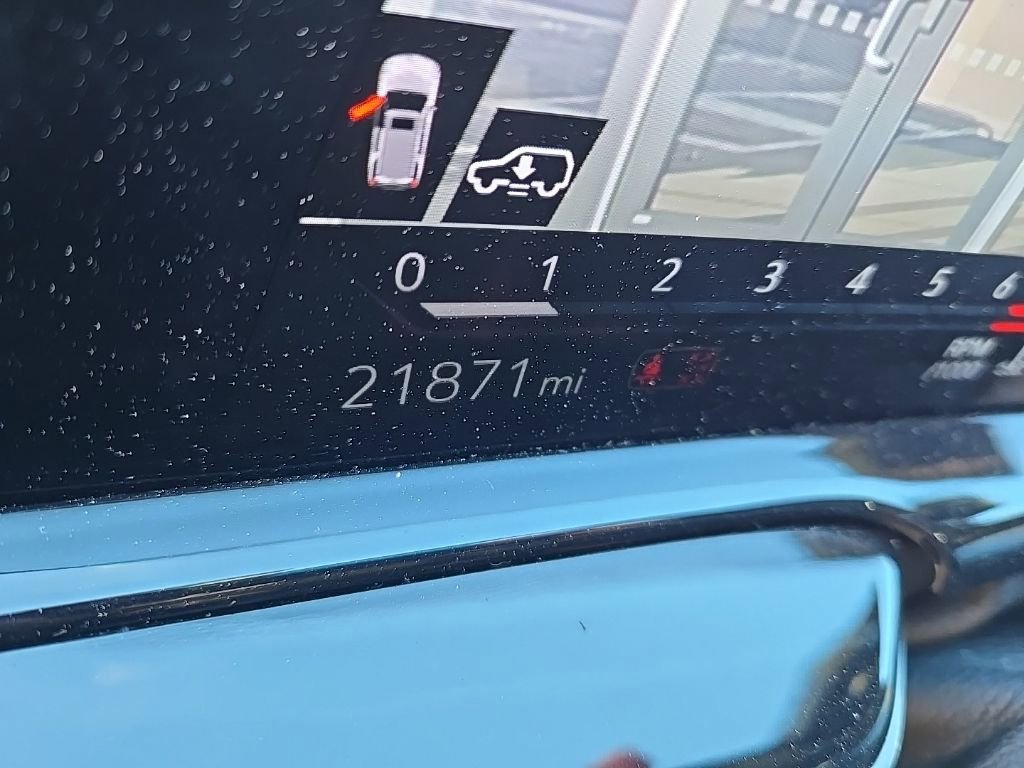 Used 2023 Cadillac Escalade V image 13