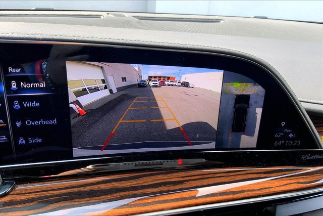 Used 2022 Cadillac Escalade Luxury AWD/4WD image 21
