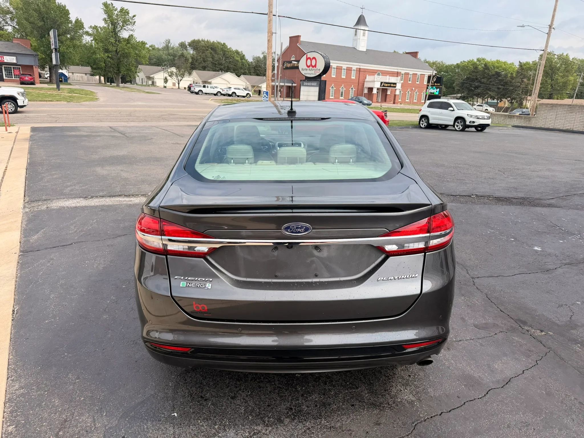 Used 2017 Ford Fusion Energi Platinum FWD image 5