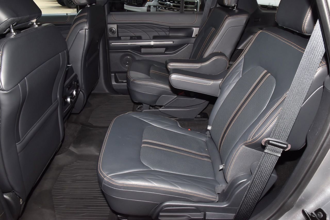Certified 2023 Ford Expedition Platinum image 14