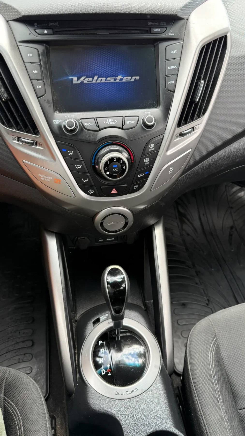 Used 2013 Hyundai Veloster FWD image 15
