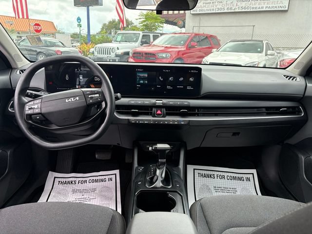 Used 2025 Kia K4 FWD image 20