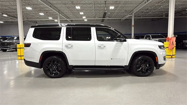 Used 2024 Jeep Wagoneer Series III image 3