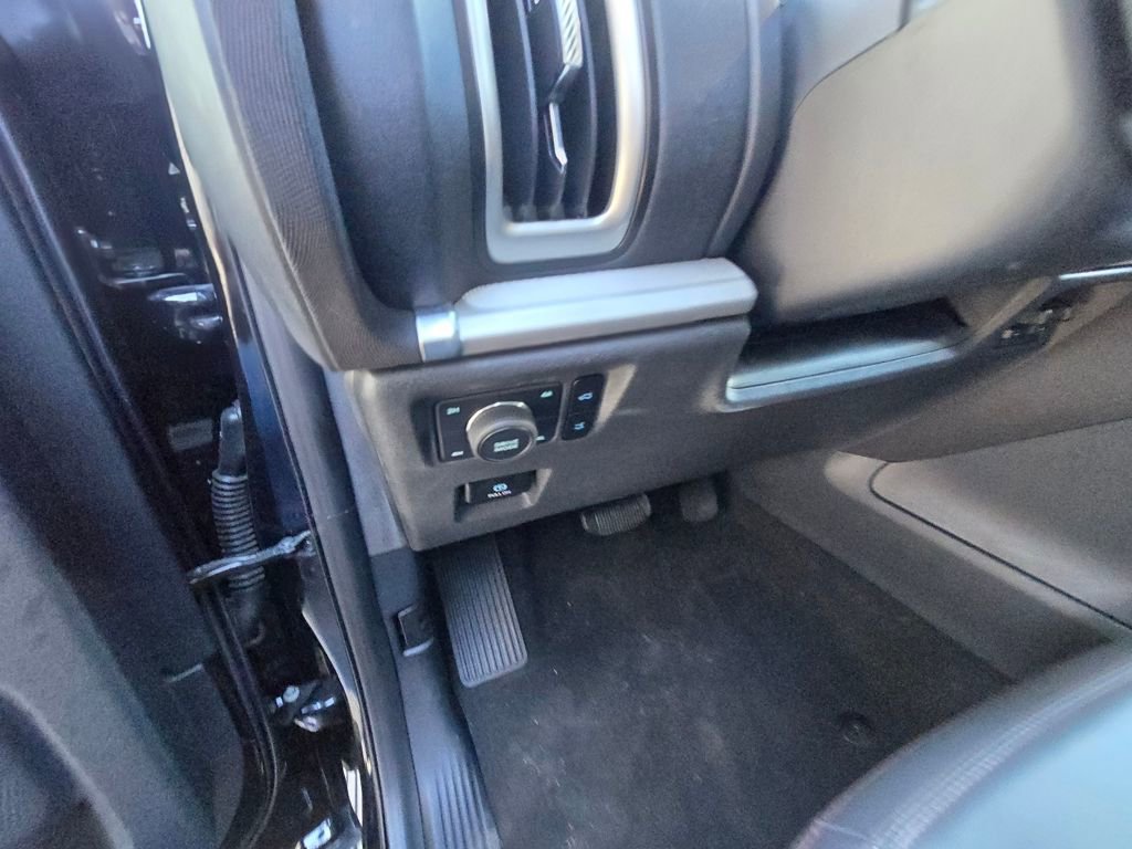 Used 2025 Ford Expedition Max Active image 11