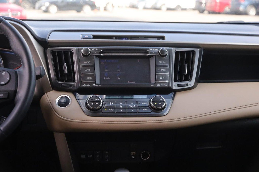 Used 2015 Toyota RAV4 Limited w/ Technology Package image 26