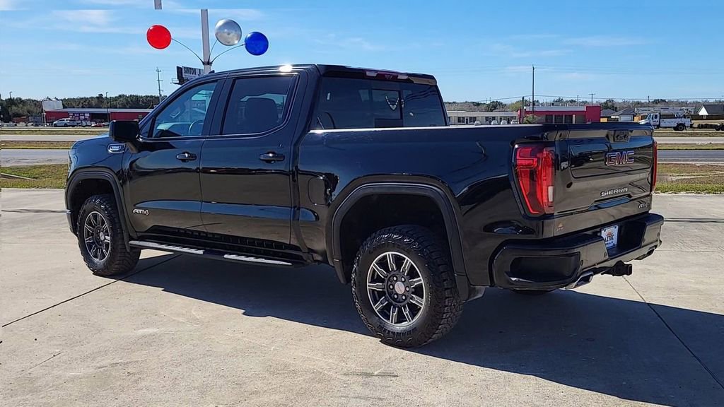 Used 2024 GMC Sierra 1500 AT4 w/ Technology Package image 6