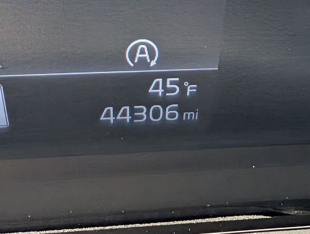 Used 2025 Kia Telluride S image 19