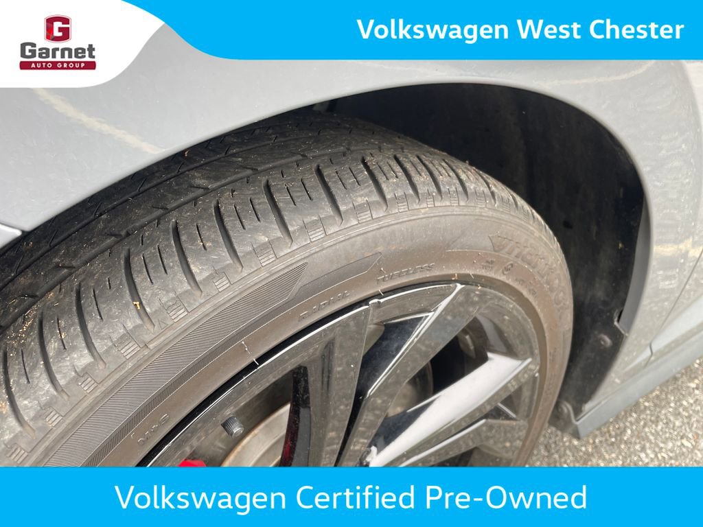 Used 2024 Volkswagen Jetta GLI Autobahn w/ GLI Black Package FWD image 12