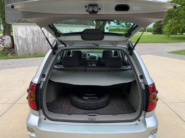 Used 2006 Pontiac Vibe w/ Sport Package FWD image 28