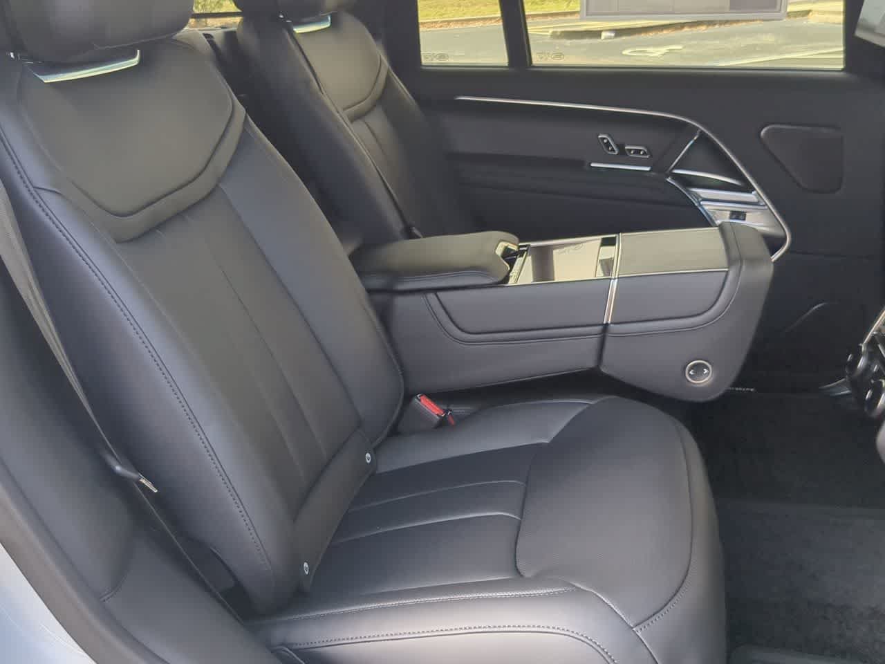 New 2026 Land Rover Range Rover Long Wheelbase Autobiography AWD/4WD image 22