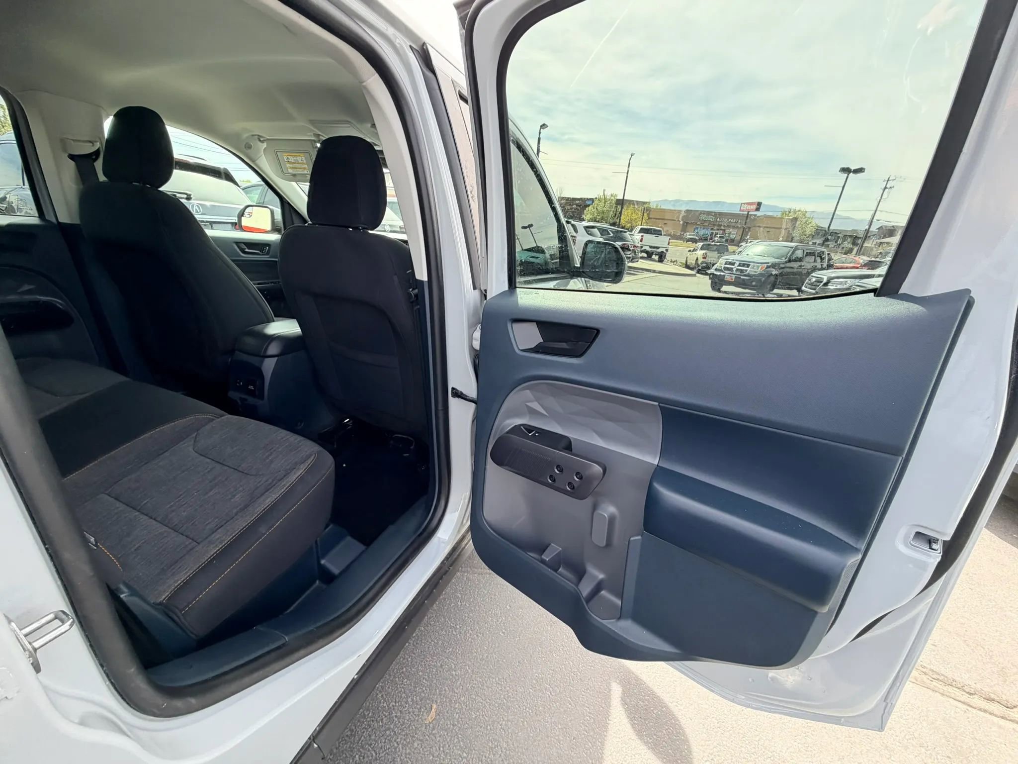 Used 2023 Ford Maverick Tremor w/ Tremor Off-Road Package image 25