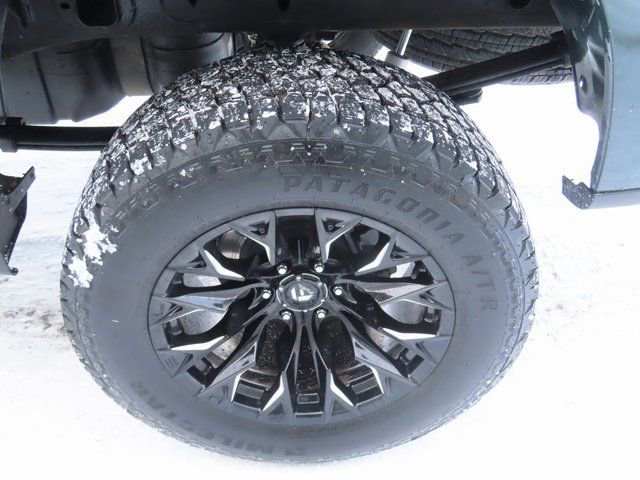 Used 2025 Chevrolet Silverado 1500 LT AWD/4WD image 19