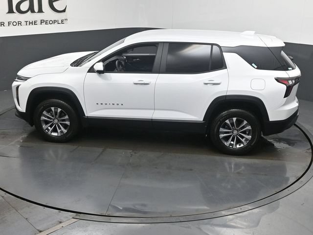 New 2026 Chevrolet Equinox LT w/ Safety and Technology Package FWD image 21