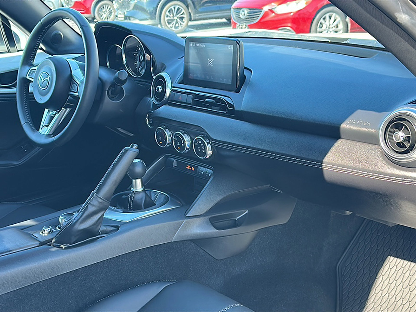 Used 2022 MAZDA MX-5 Miata Grand Touring w/ Weather Package image 17