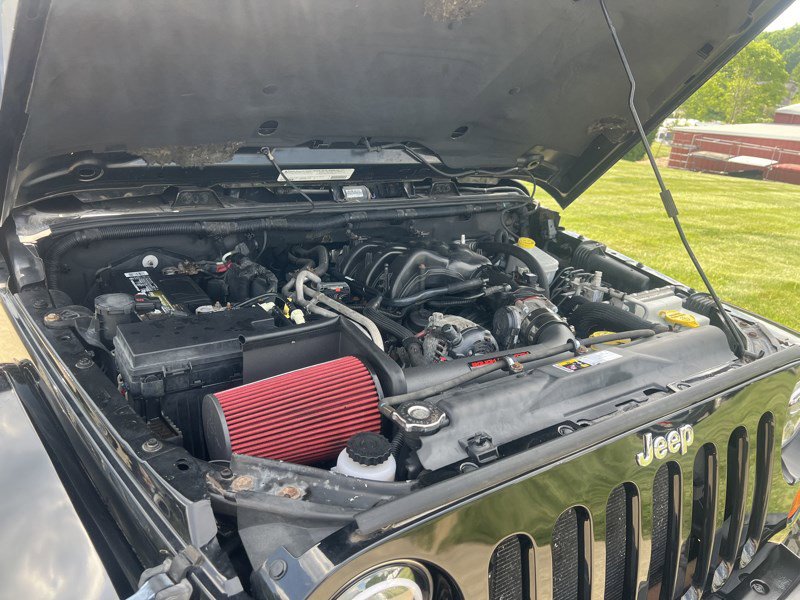 Used 2012 Jeep Wrangler Sahara w/ Connectivity Group AWD/4WD image 13