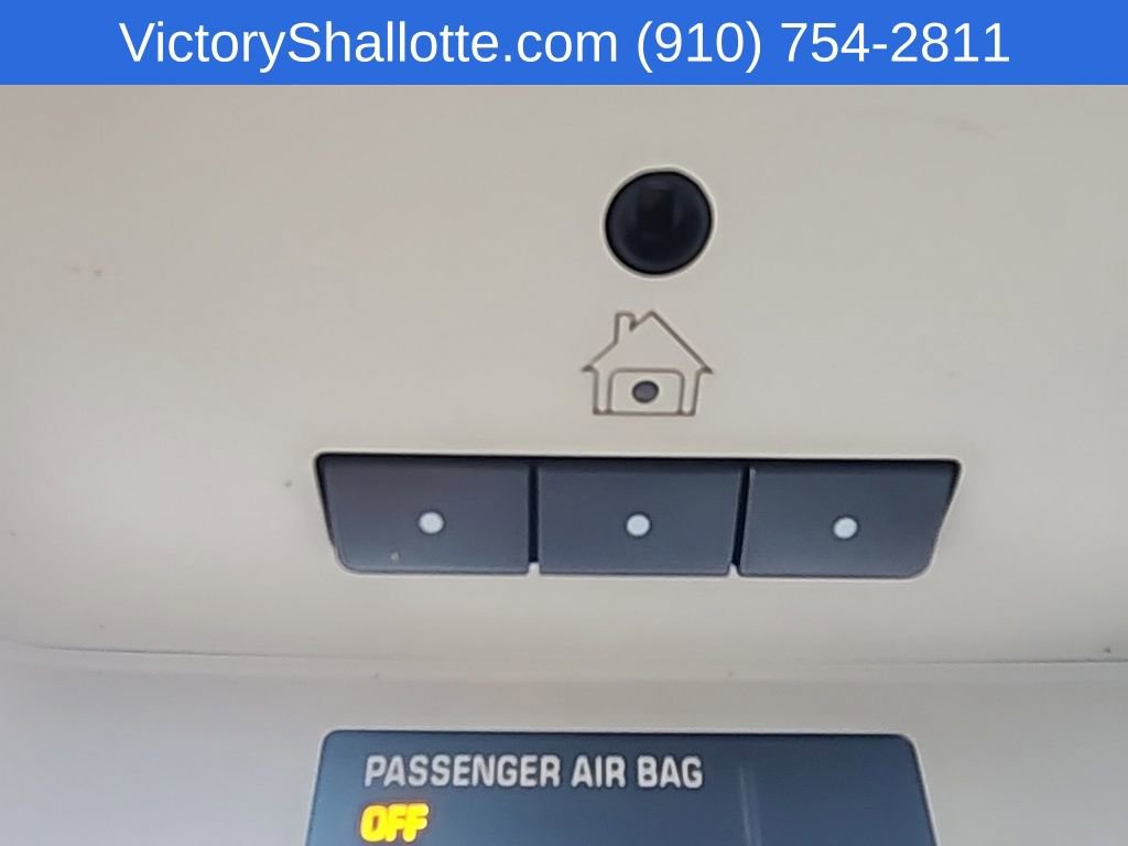 Used 2017 GMC Yukon XL SLE w/ SLE Value Package image 36