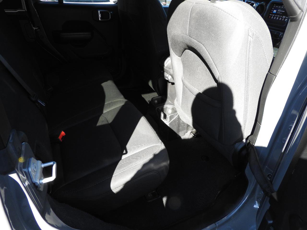 Used 2020 Jeep Wrangler Unlimited Sport image 8