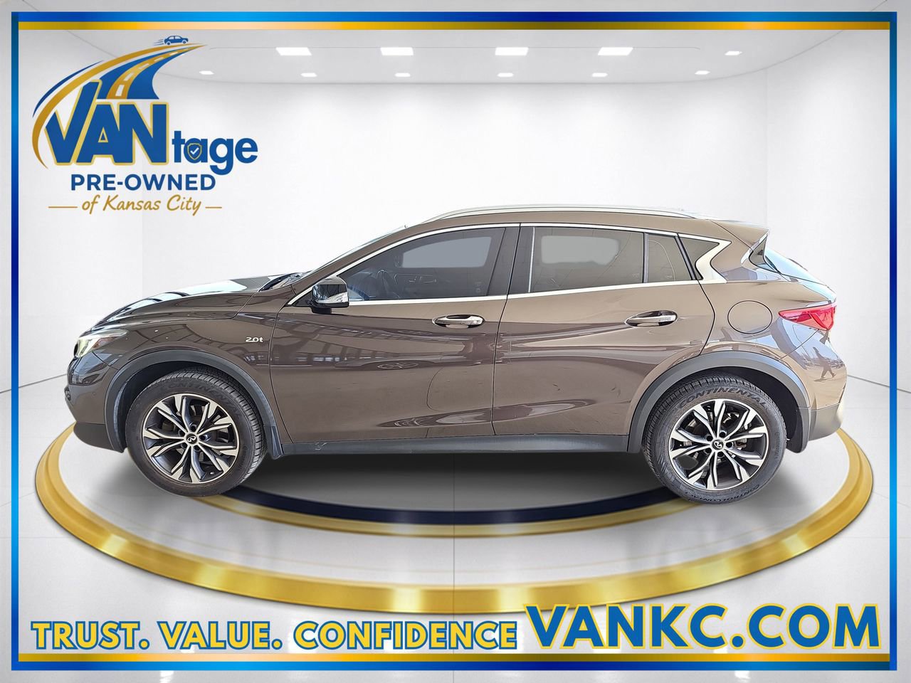 Used 2017 INFINITI QX30 Premium w/ Navigation Package image 10