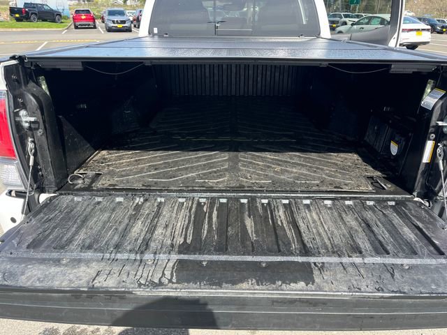 Used 2022 Toyota Tacoma TRD Off-Road w/ Technology Package image 16