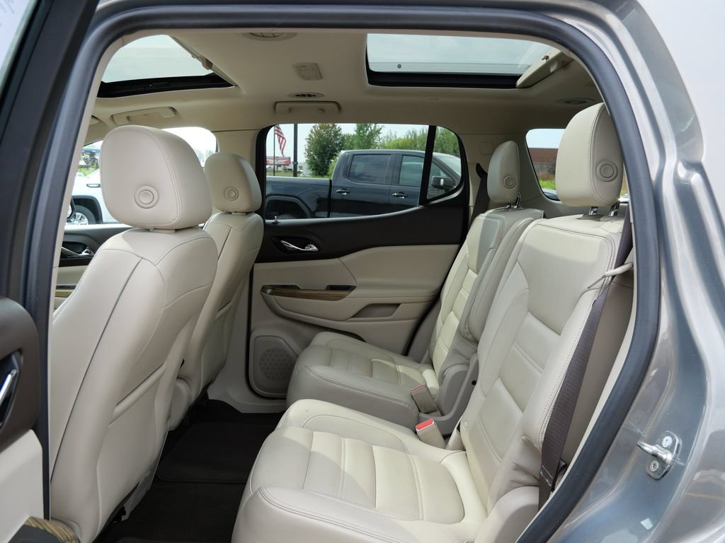 Used 2019 GMC Acadia Denali w/ Technology Package AWD/4WD image 20
