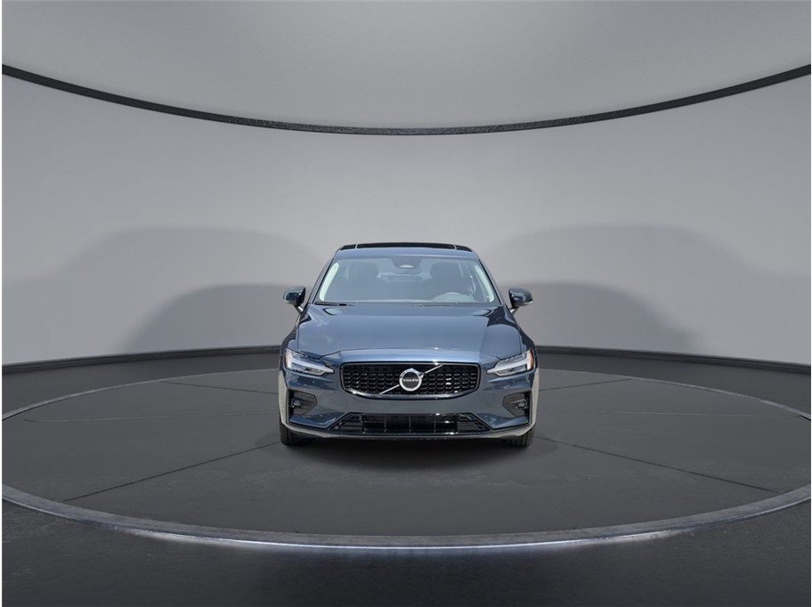 Used 2024 Volvo S60 B5 Core AWD/4WD image 4