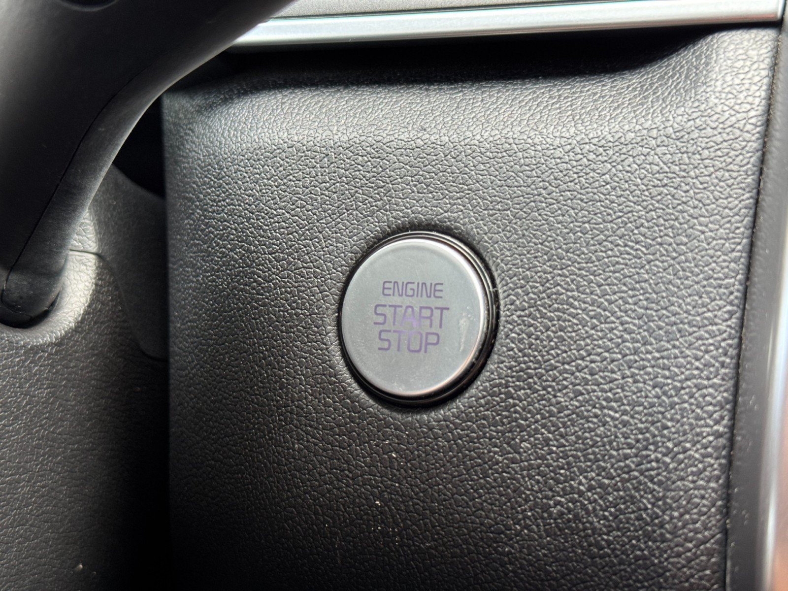 Used 2022 Kia Sorento S FWD image 21