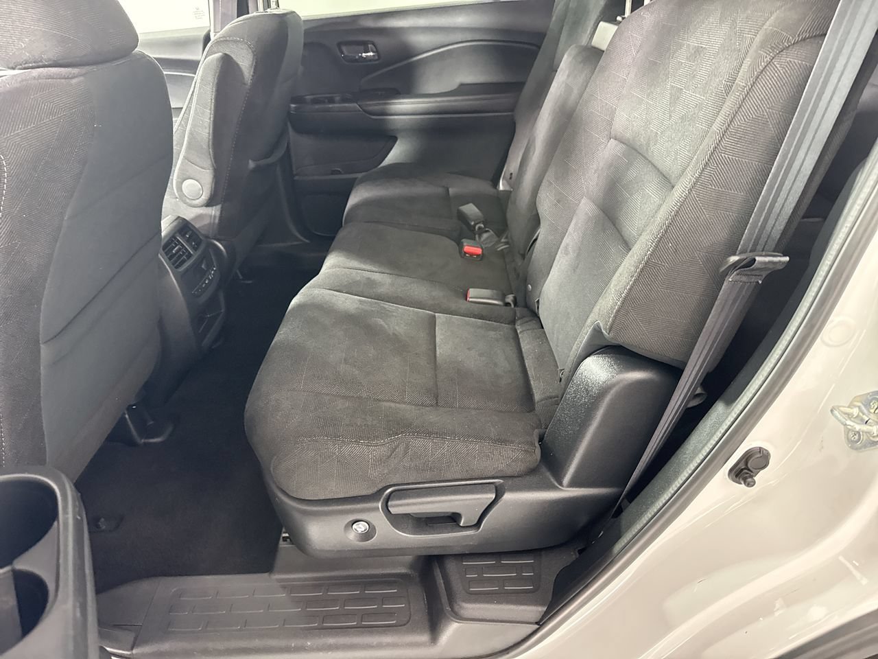Used 2022 Honda Pilot Sport image 21
