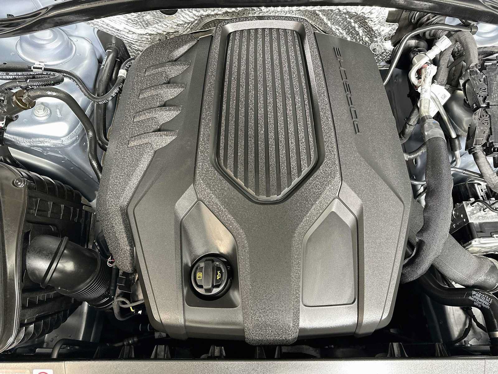 New 2026 Porsche Macan AWD/4WD image 31
