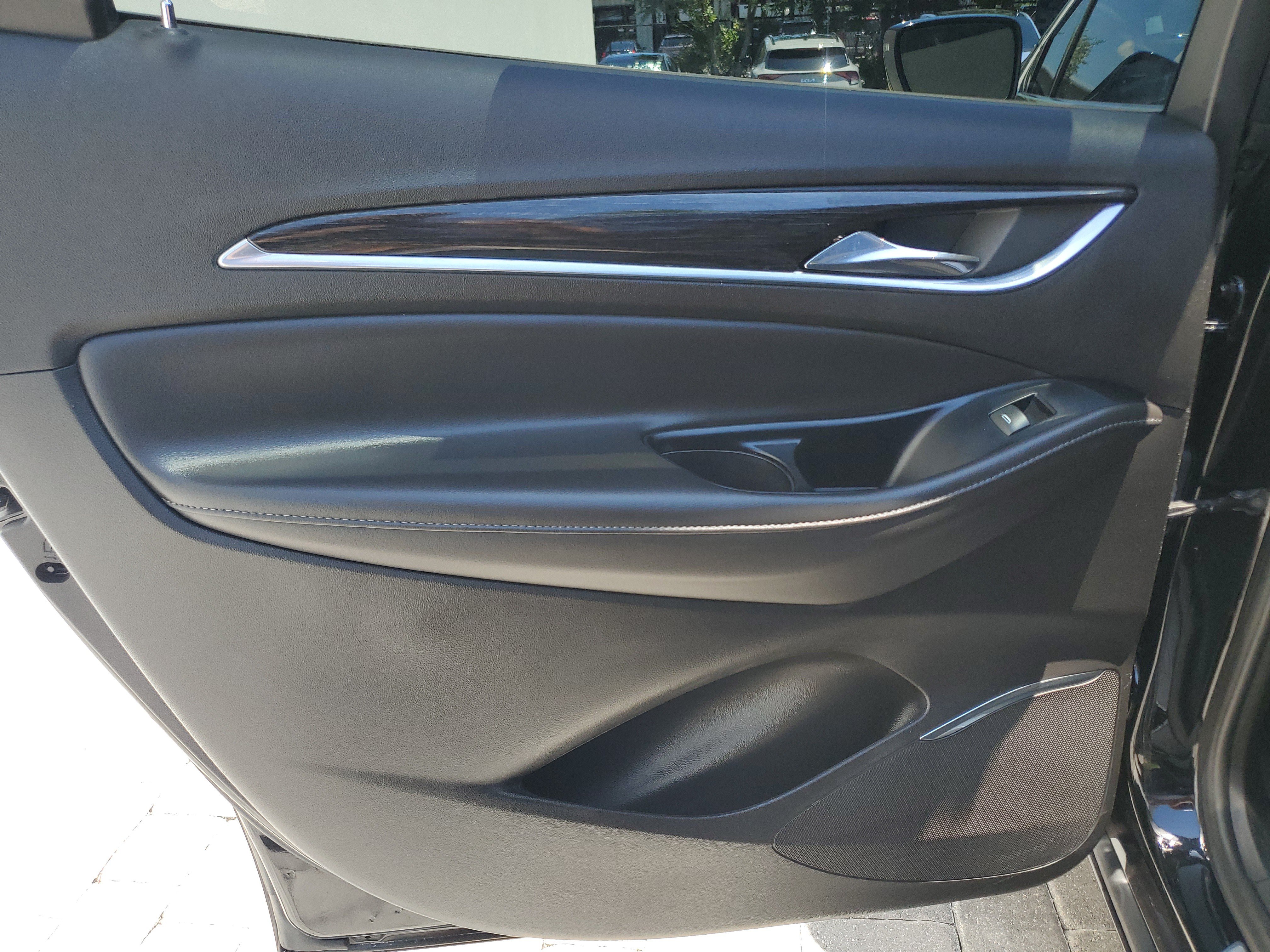 Used 2019 Buick Enclave Avenir w/ Avenir Technology Package FWD image 10